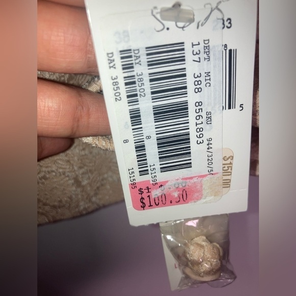 Maggy London Jacket - Picture 9 of 11